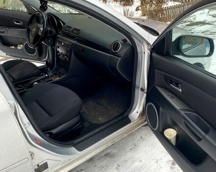 Серый Мазда 3, объемом двигателя 1.6 л и пробегом 320 тыс. км за 3500 $, фото 6 на Automoto.ua