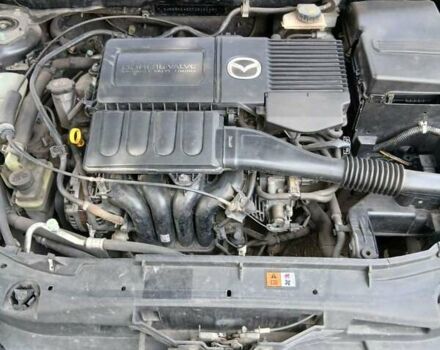 Сірий Мазда 3, об'ємом двигуна 1.6 л та пробігом 255 тис. км за 4800 $, фото 6 на Automoto.ua