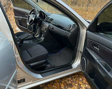 Сірий Мазда 3, об'ємом двигуна 1.6 л та пробігом 283 тис. км за 5500 $, фото 13 на Automoto.ua