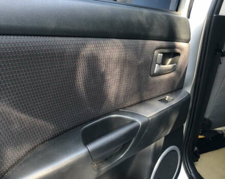 Серый Мазда 3, объемом двигателя 1.6 л и пробегом 320 тыс. км за 4500 $, фото 2 на Automoto.ua