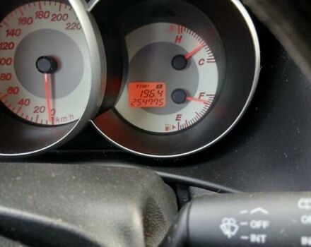 Сірий Мазда 3, об'ємом двигуна 1.6 л та пробігом 255 тис. км за 4800 $, фото 3 на Automoto.ua
