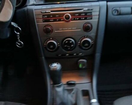 Сірий Мазда 3, об'ємом двигуна 1.6 л та пробігом 255 тис. км за 4800 $, фото 1 на Automoto.ua