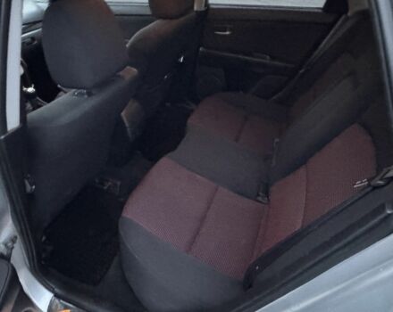 Серый Мазда 3, объемом двигателя 2 л и пробегом 170 тыс. км за 4800 $, фото 8 на Automoto.ua