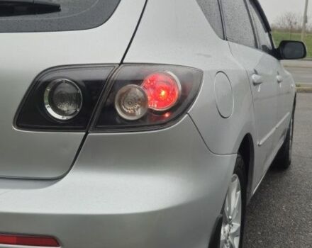 Сірий Мазда 3, об'ємом двигуна 1.6 л та пробігом 303 тис. км за 5500 $, фото 3 на Automoto.ua