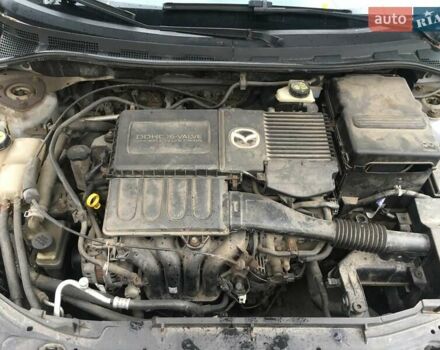 Серый Мазда 3, объемом двигателя 1.6 л и пробегом 212 тыс. км за 3500 $, фото 11 на Automoto.ua