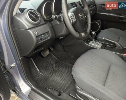 Серый Мазда 3, объемом двигателя 1.6 л и пробегом 217 тыс. км за 5499 $, фото 1 на Automoto.ua