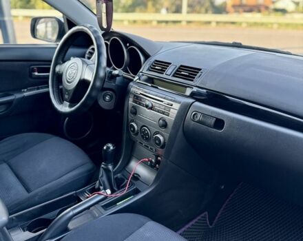 Сірий Мазда 3, об'ємом двигуна 1.6 л та пробігом 227 тис. км за 3799 $, фото 17 на Automoto.ua