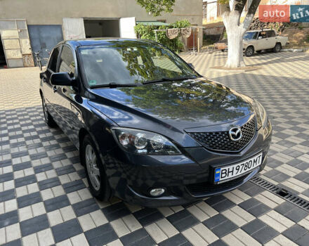 Серый Мазда 3, объемом двигателя 1.6 л и пробегом 305 тыс. км за 5300 $, фото 1 на Automoto.ua
