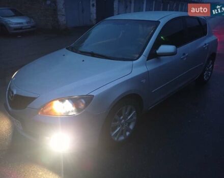 Серый Мазда 3, объемом двигателя 1.6 л и пробегом 140 тыс. км за 3900 $, фото 1 на Automoto.ua