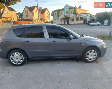 Серый Мазда 3, объемом двигателя 2 л и пробегом 300 тыс. км за 6500 $, фото 5 на Automoto.ua