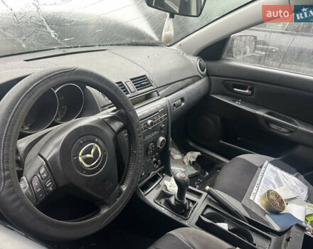 Серый Мазда 3, объемом двигателя 1.6 л и пробегом 200 тыс. км за 1750 $, фото 9 на Automoto.ua