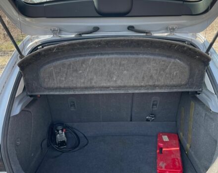 Серый Мазда 3, объемом двигателя 1.3 л и пробегом 213 тыс. км за 3999 $, фото 10 на Automoto.ua