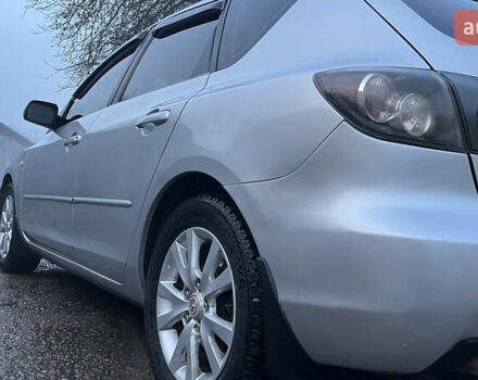 Серый Мазда 3, объемом двигателя 1.6 л и пробегом 310 тыс. км за 5400 $, фото 1 на Automoto.ua