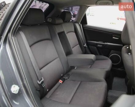 Серый Мазда 3, объемом двигателя 1.6 л и пробегом 247 тыс. км за 4999 $, фото 8 на Automoto.ua