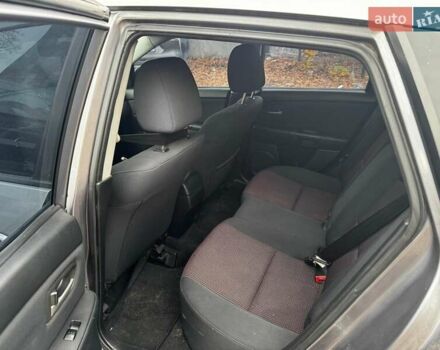 Мазда 3 2006 в Харькове на Automoto.ua Серый Мазда 3, объемом двигателя 1.6 л и пробегом 238 тыс. км за 2800 $, фото 10 на Automoto.ua