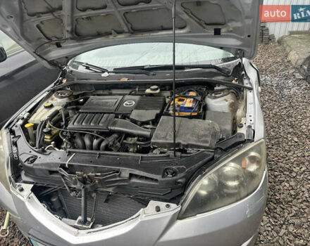 Серый Мазда 3, объемом двигателя 1.6 л и пробегом 200 тыс. км за 1750 $, фото 5 на Automoto.ua