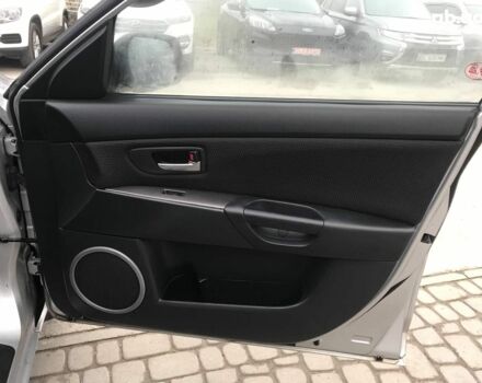 Серый Мазда 3, объемом двигателя 1.6 л и пробегом 220 тыс. км за 5090 $, фото 11 на Automoto.ua