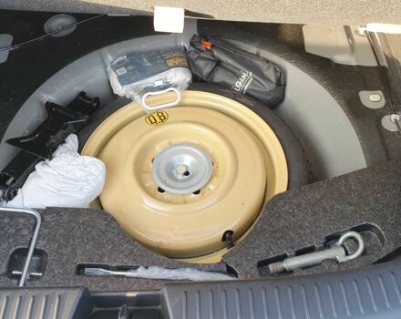 Сірий Мазда 3, об'ємом двигуна 1.6 л та пробігом 200 тис. км за 5200 $, фото 19 на Automoto.ua