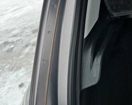 Сірий Мазда 3, об'ємом двигуна 1.6 л та пробігом 289 тис. км за 5300 $, фото 48 на Automoto.ua