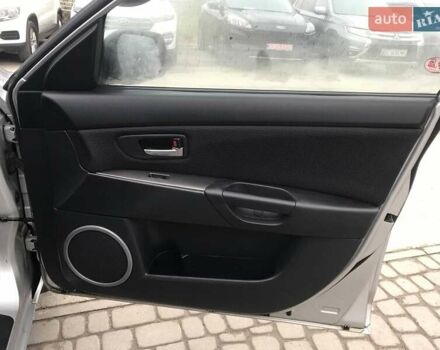 Серый Мазда 3, объемом двигателя 1.6 л и пробегом 220 тыс. км за 5090 $, фото 11 на Automoto.ua