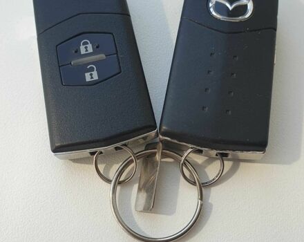 Сірий Мазда 3, об'ємом двигуна 1.6 л та пробігом 200 тис. км за 5200 $, фото 18 на Automoto.ua