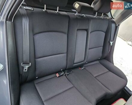Сірий Мазда 3, об'ємом двигуна 1.6 л та пробігом 289 тис. км за 5300 $, фото 72 на Automoto.ua
