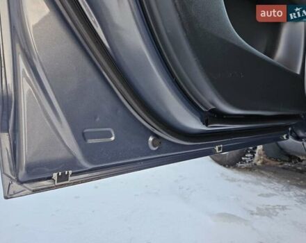 Сірий Мазда 3, об'ємом двигуна 1.6 л та пробігом 289 тис. км за 5300 $, фото 65 на Automoto.ua