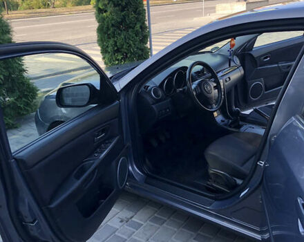 Сірий Мазда 3, об'ємом двигуна 1.6 л та пробігом 255 тис. км за 4900 $, фото 7 на Automoto.ua