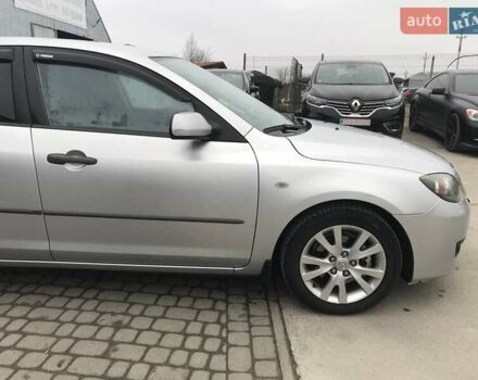 Серый Мазда 3, объемом двигателя 1.6 л и пробегом 220 тыс. км за 5090 $, фото 12 на Automoto.ua