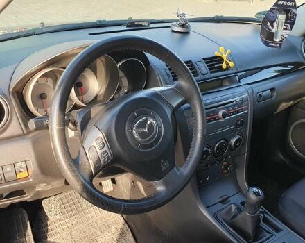 Сірий Мазда 3, об'ємом двигуна 1.6 л та пробігом 200 тис. км за 5200 $, фото 11 на Automoto.ua