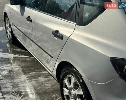 Серый Мазда 3, объемом двигателя 1.6 л и пробегом 210 тыс. км за 4900 $, фото 2 на Automoto.ua
