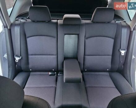 Сірий Мазда 3, об'ємом двигуна 1.6 л та пробігом 289 тис. км за 5300 $, фото 93 на Automoto.ua