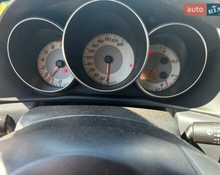 Сірий Мазда 3, об'ємом двигуна 1.6 л та пробігом 273 тис. км за 3100 $, фото 6 на Automoto.ua