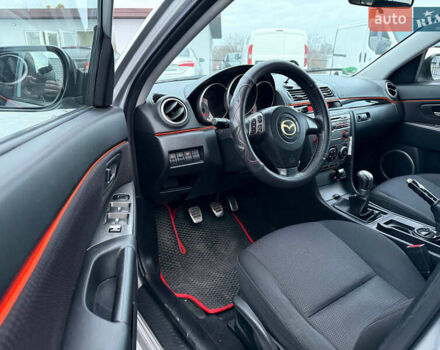 Серый Мазда 3, объемом двигателя 1.6 л и пробегом 162 тыс. км за 5500 $, фото 3 на Automoto.ua