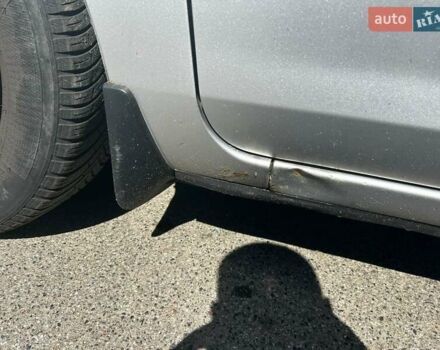 Сірий Мазда 3, об'ємом двигуна 1.6 л та пробігом 273 тис. км за 3100 $, фото 5 на Automoto.ua