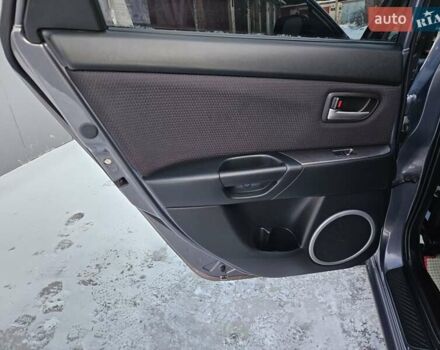 Сірий Мазда 3, об'ємом двигуна 1.6 л та пробігом 289 тис. км за 5300 $, фото 70 на Automoto.ua