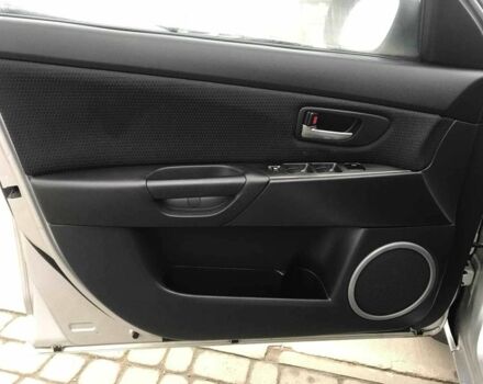 Серый Мазда 3, объемом двигателя 1.6 л и пробегом 220 тыс. км за 5090 $, фото 8 на Automoto.ua