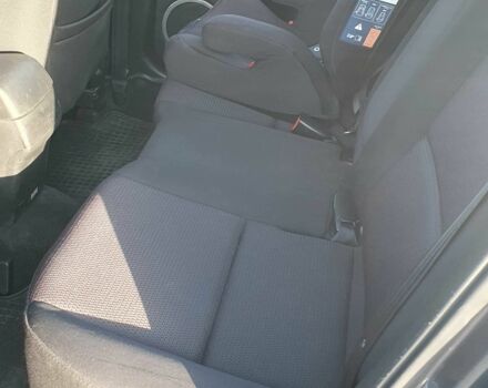 Сірий Мазда 3, об'ємом двигуна 1.6 л та пробігом 200 тис. км за 5200 $, фото 12 на Automoto.ua