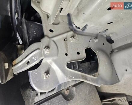 Сірий Мазда 3, об'ємом двигуна 1.6 л та пробігом 289 тис. км за 5300 $, фото 119 на Automoto.ua