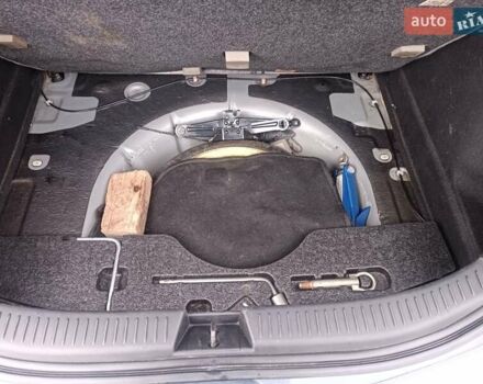 Серый Мазда 3, объемом двигателя 1.56 л и пробегом 269 тыс. км за 5200 $, фото 10 на Automoto.ua