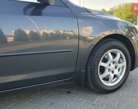 Серый Мазда 3, объемом двигателя 1.56 л и пробегом 198 тыс. км за 5700 $, фото 9 на Automoto.ua