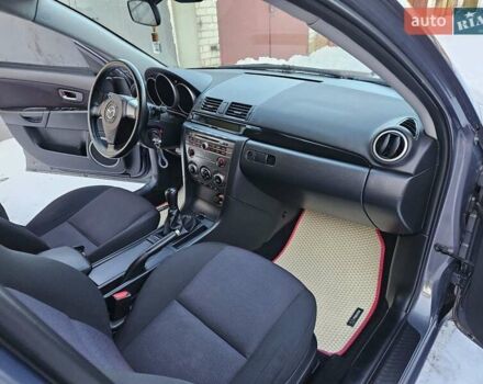 Сірий Мазда 3, об'ємом двигуна 1.6 л та пробігом 289 тис. км за 5300 $, фото 79 на Automoto.ua