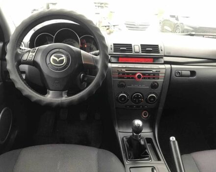 Серый Мазда 3, объемом двигателя 1.6 л и пробегом 220 тыс. км за 5090 $, фото 7 на Automoto.ua