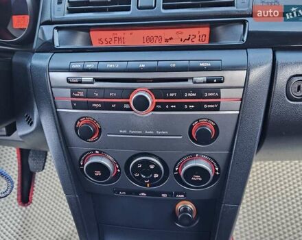 Сірий Мазда 3, об'ємом двигуна 1.6 л та пробігом 289 тис. км за 5300 $, фото 86 на Automoto.ua