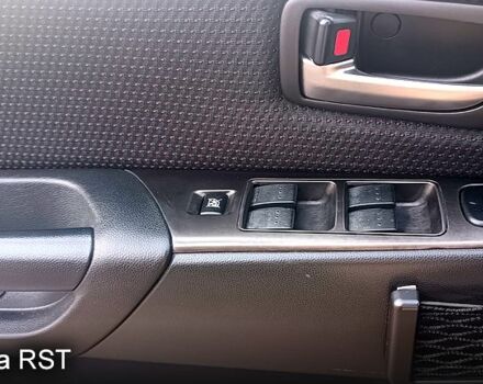 Сірий Мазда 3, об'ємом двигуна 1.6 л та пробігом 305 тис. км за 5000 $, фото 4 на Automoto.ua