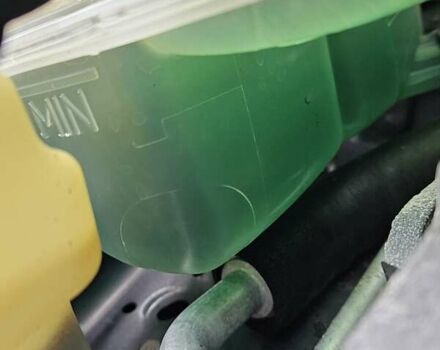 Сірий Мазда 3, об'ємом двигуна 1.6 л та пробігом 289 тис. км за 5300 $, фото 57 на Automoto.ua