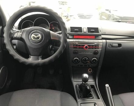Серый Мазда 3, объемом двигателя 1.6 л и пробегом 220 тыс. км за 5090 $, фото 6 на Automoto.ua
