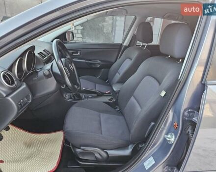 Сірий Мазда 3, об'ємом двигуна 1.6 л та пробігом 289 тис. км за 5300 $, фото 63 на Automoto.ua