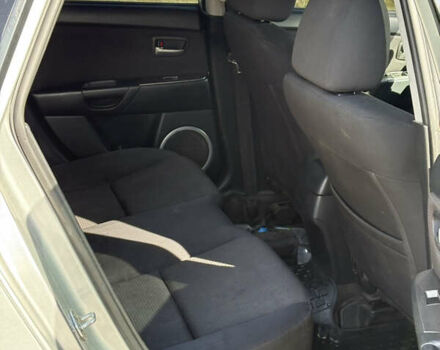 Сірий Мазда 3, об'ємом двигуна 1.56 л та пробігом 205 тис. км за 3500 $, фото 5 на Automoto.ua