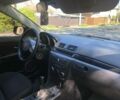 Серый Мазда 3, объемом двигателя 1.6 л и пробегом 300 тыс. км за 4400 $, фото 4 на Automoto.ua